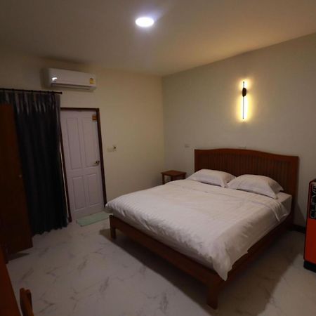 Bk Hotel Mae Sariang Zewnętrze zdjęcie