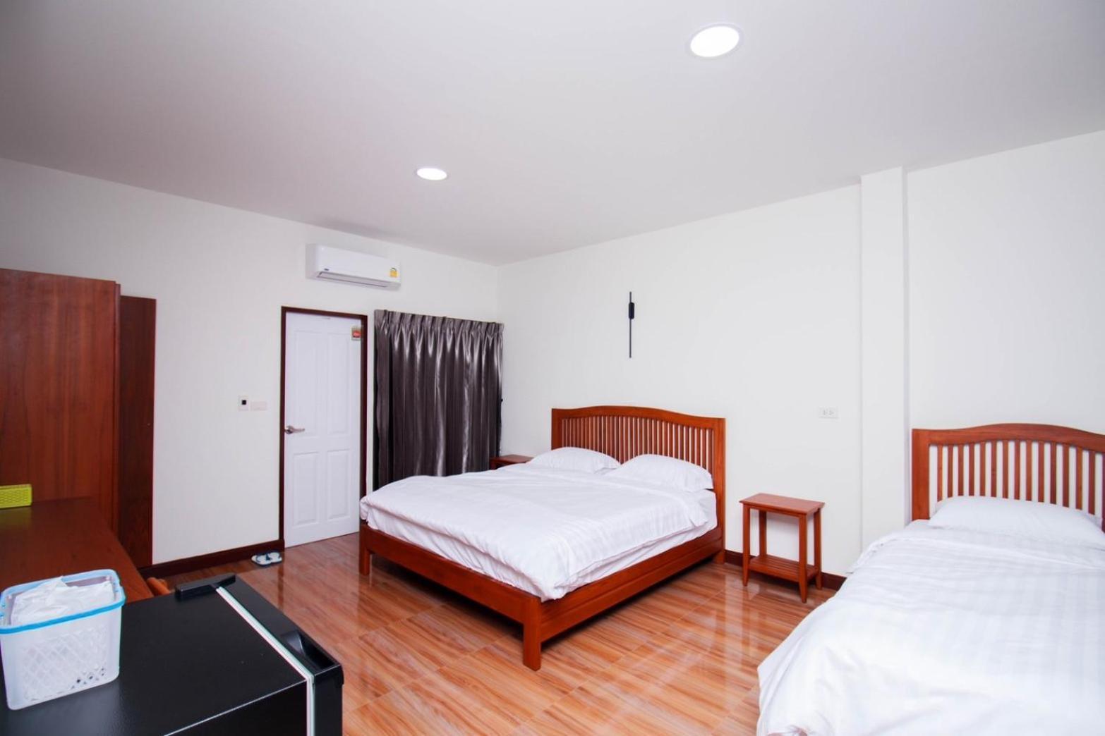 Bk Hotel Mae Sariang Zewnętrze zdjęcie